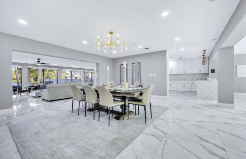 Riverbend Yacht Retreat Waterfront Villa with Pool - Foto 38