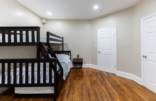 Cozy, Spacious Home Near Downtown Boston - Foto 36