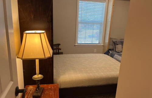 Spacious 3 Bedroom 2 bath Condo close to Five-points in Athens - Photo 26