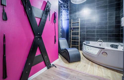 Les secrets de Julie - Love Room - Foto 24