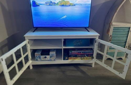 Great Home Close to shops, FIT, Beaches,and Space X - Foto 28