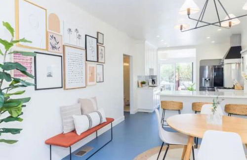 Little Italy 3BD Home with Huge Patio & Backyard - Foto 5