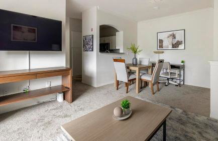 Landing Modern 1BD Game Room Gym - Photo 36