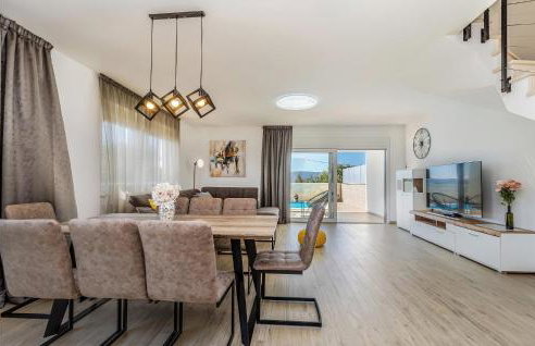 Nice Home In Linardici With Wifi - Photo 25