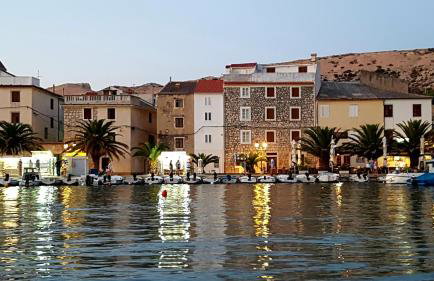 Salt & Stone Villa - Photo 36