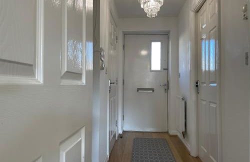 Spacious 4 Large Bedrooms Thurrock Grays 3 baths 1 ensuite Netflix Free Parking - Foto 39