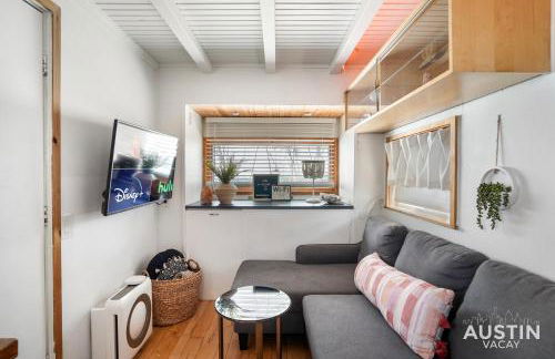 HGTV Featured Tiny Home w Hot Tub Near East 6th St - Foto 3