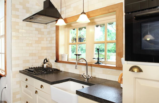 Cozy Apartment in Enschede Near Forest - Photo 23