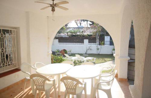 Charming seafront villa - Photo 10