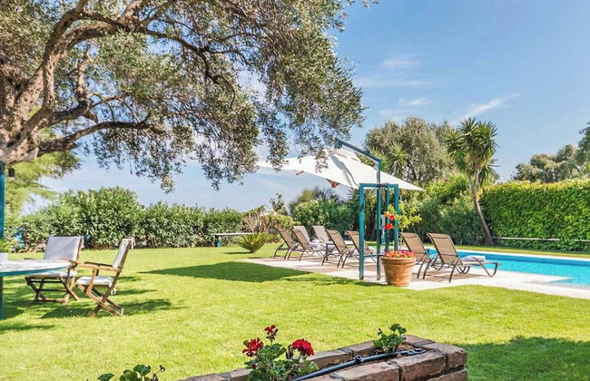 Villa Barbati Beachfront - Photo 3