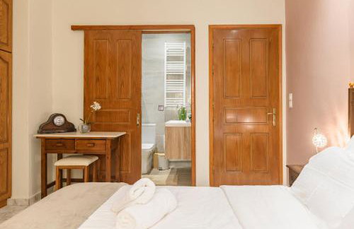 Angela a la Corfu - Foto 4