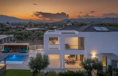 Antonia Villa - Luxurious Serenity with Private Pool, by ZanteWize - Foto 3