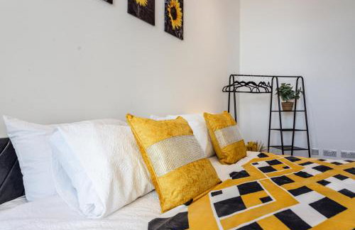 Stylish 2 bed Flat in London with River Thames views Access to boat rides into London-Near O2 Arena and Excel, Fast Wi-Fi, Free Parking, Excellent links Elizabeth and Southeastern Train Line - Foto 26