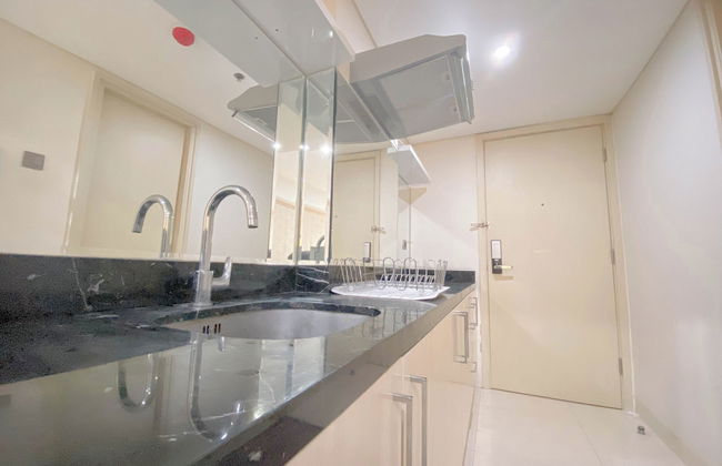 Good Homey Studio Apartment at Warhol (W/R) Residences - Foto 6