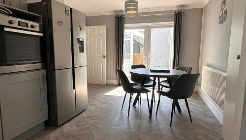 3 bed house in Risca - Foto 5