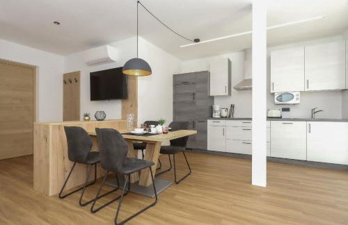 Justina 7 Apartments - Photo 12