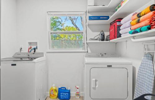 Updated Sarasota Retreat Spa Hot Tub Prime Location - Foto 36