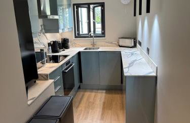 Fire Station View-Central-2 king beds-Brand new interior - Foto 17