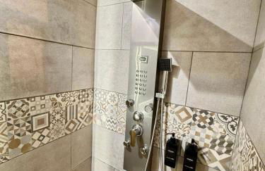 Estudio nuevo! Al lado del metro L1 L4 L5 - Foto 16