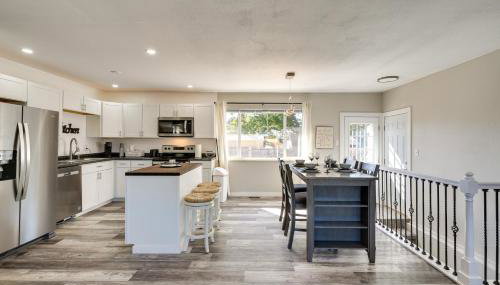 Quiet Pueblo Home with Pool Table, 5 Mi to Downtown! - Foto 5