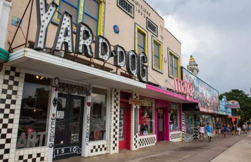 Lamar Treehouse - Photo 50