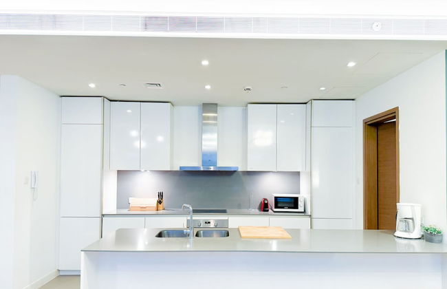 Aya - Impeccable 1BR Apartment with Balcony in City Walk - Photo 11