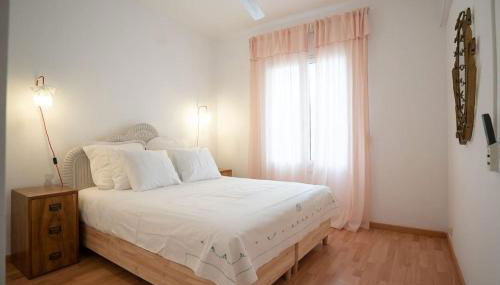 Stunning Designer 2 Bed Apt in Glorious Gràcia - Photo 2