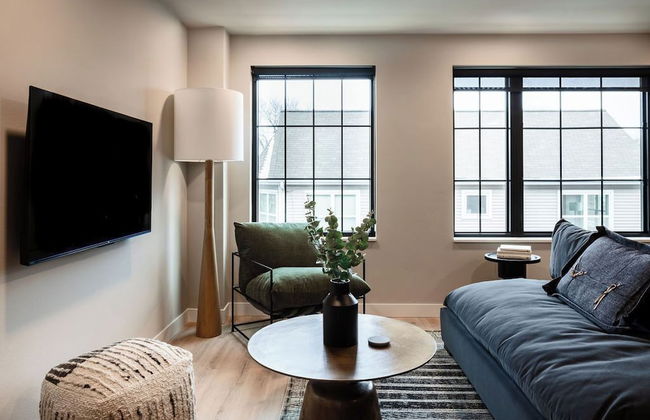 The Dylin by Mint House - Photo 18