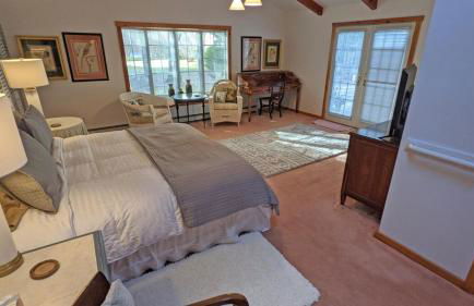 Crystal Lake Paradise - Gorgeous Lakefront Luxury! - Photo 30