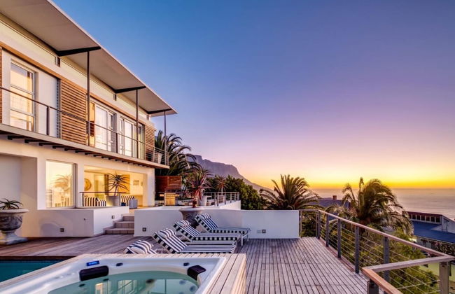 Immaculate Camps Bay Villa w Jacuzzi Views Pool Villa Grenache - Photo 5