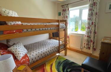 Honeycomb Cottage - a quiet, charming, cosy retreat in the countryside only 2 miles from one of Cornwall's best beaches - Photo 16