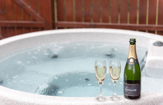 Bluebell Lodge 2 with Hot Tub - Foto 12