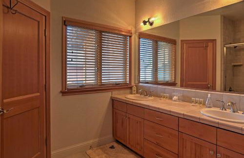 Updated Spacious Truckee Home Hot Tub and BBQ Patio - Foto 21