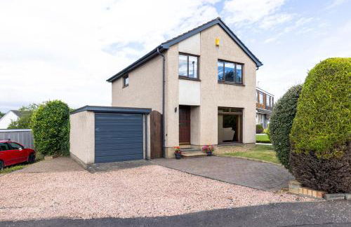 20 mins to Edinburgh 3 bedroom detached family house Wi-Fi Parking - Foto 1