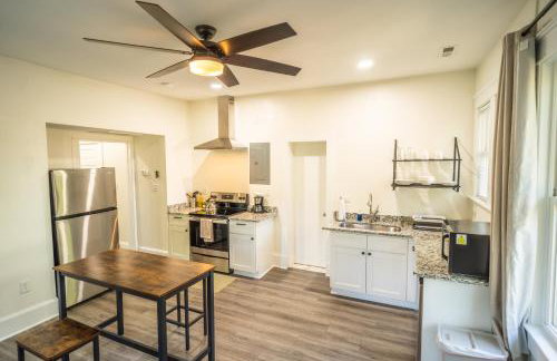 Walk to Duke Campus! 1 Bedroom in Trinity Park! - Foto 33