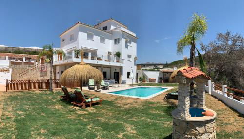 Los Nísperos - Photo 5