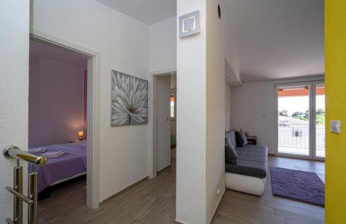 Seaview & Balcony Apartment PETRA - Foto 8