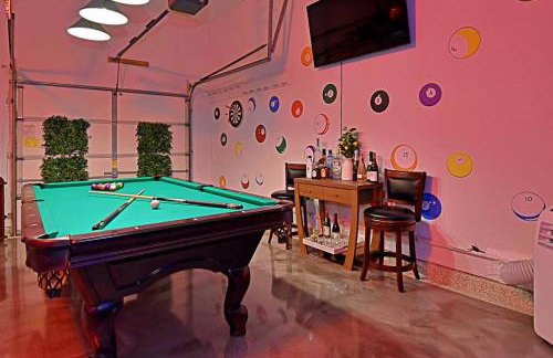 RARE FIND! Private Pool Hot Tub Spa Game Room Pool Heat Available Spring Special! - Foto 37