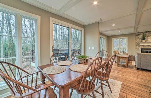 2 Mi to Tunnel of Trees Home with Furnished Deck - Foto 8