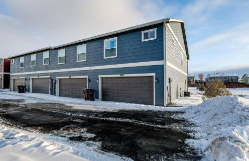 New 3 Bedroom Townhome with Mountain Views - Foto 34