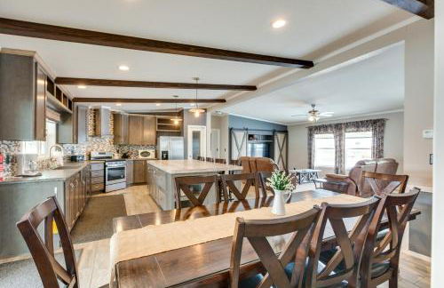 Spacious Tierra Amarilla Ranch House with Deck! - Foto 8