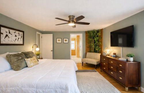 River Drive Retreat - Family Neighborhood sleeps 10 - Foto 8