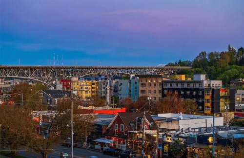 New Modern Private Entire Unit in Heart of Fremont - Walk Score 98 - Photo 13