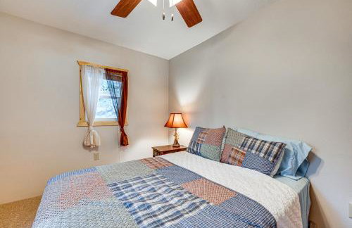 Hike, Fish and Relax Cabin 4 Mi to Lake Estes! - Foto 16