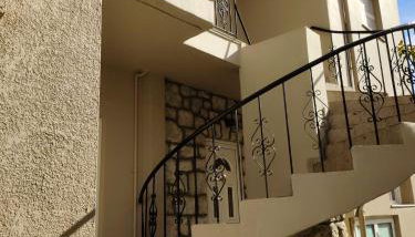 Λαγουδόσπιτο - Foto 3