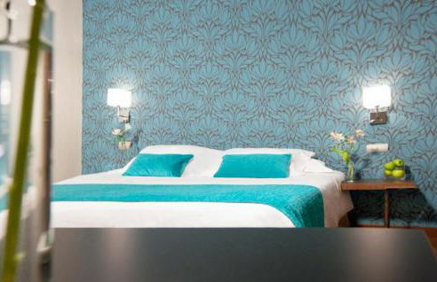 Apartosuites Jardines de Sabatini - Photo 49