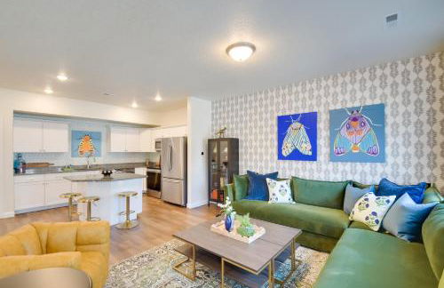 Near TBK Bank Sports Complex Quad Cities Townhome - Foto 6