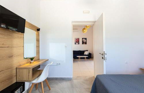 Gramvella Resort - Photo 17