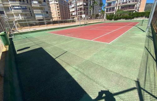 Primera línea de playa, vistas al mar - Photo 18