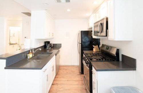 Modern Furnished 1-Bedroom with Free Parking in Koreatown close to DT LA - Foto 11